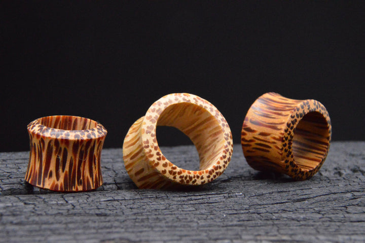 1x Tunnel Coconut Wood - D2