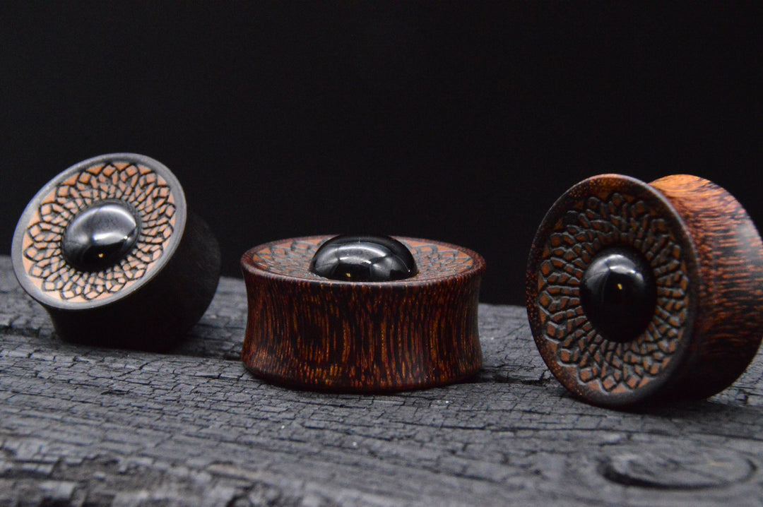 1x Plug Tamarind Wood Onyx 20-40mm - F1