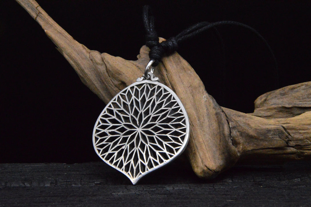 Amulett LEAF - CC-6