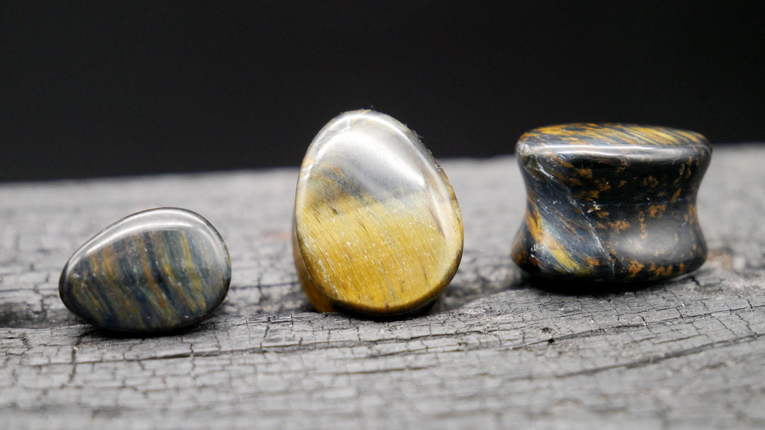 1x Plug Blue Tiger Eye Teardrop - J2