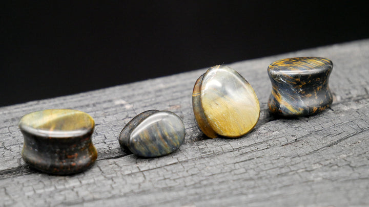 1x Plug Blue Tiger Eye Teardrop - J2