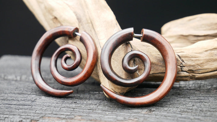Ohrringe / Fake Schnecke aus Holz - II-2