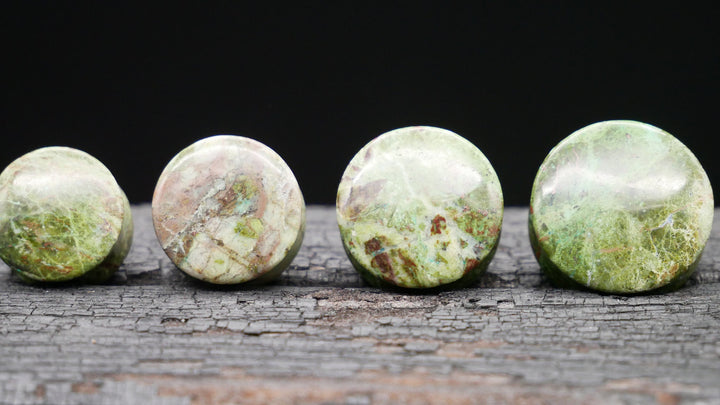 1x Plug aus African Jade - J1