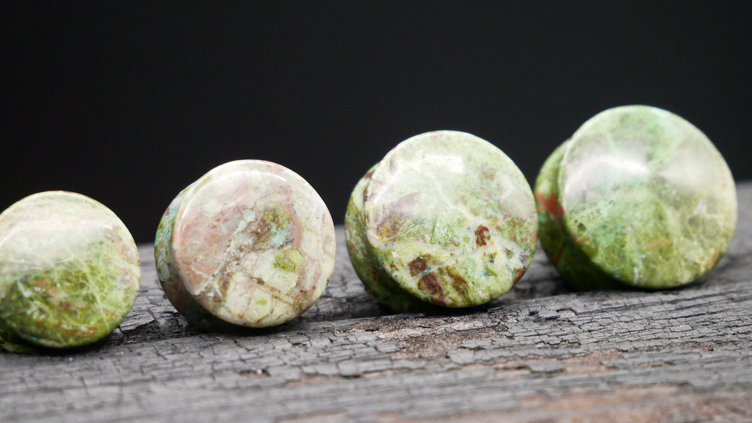 1x Plug aus African Jade - J1