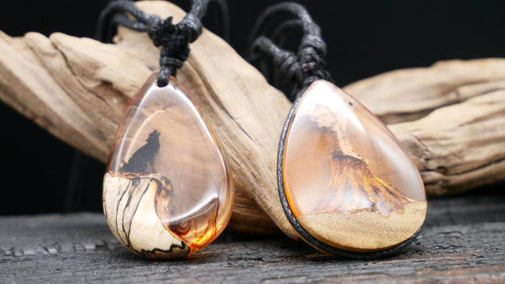 Amulett aus Holz und Epoxidharz - BB-6