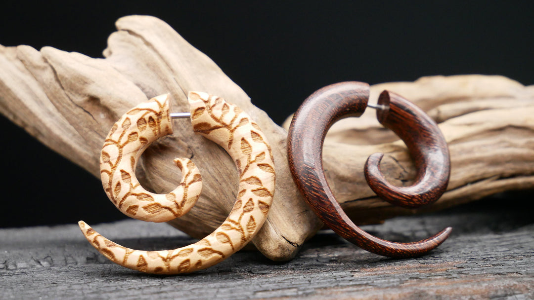 Ohrringe / Fake Schnecke aus Holz - II-2