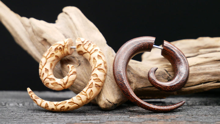 Ohrringe / Fake Schnecke aus Holz - II-2
