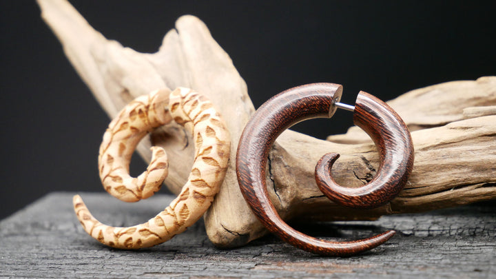 Ohrringe / Fake Schnecke aus Holz - II-2