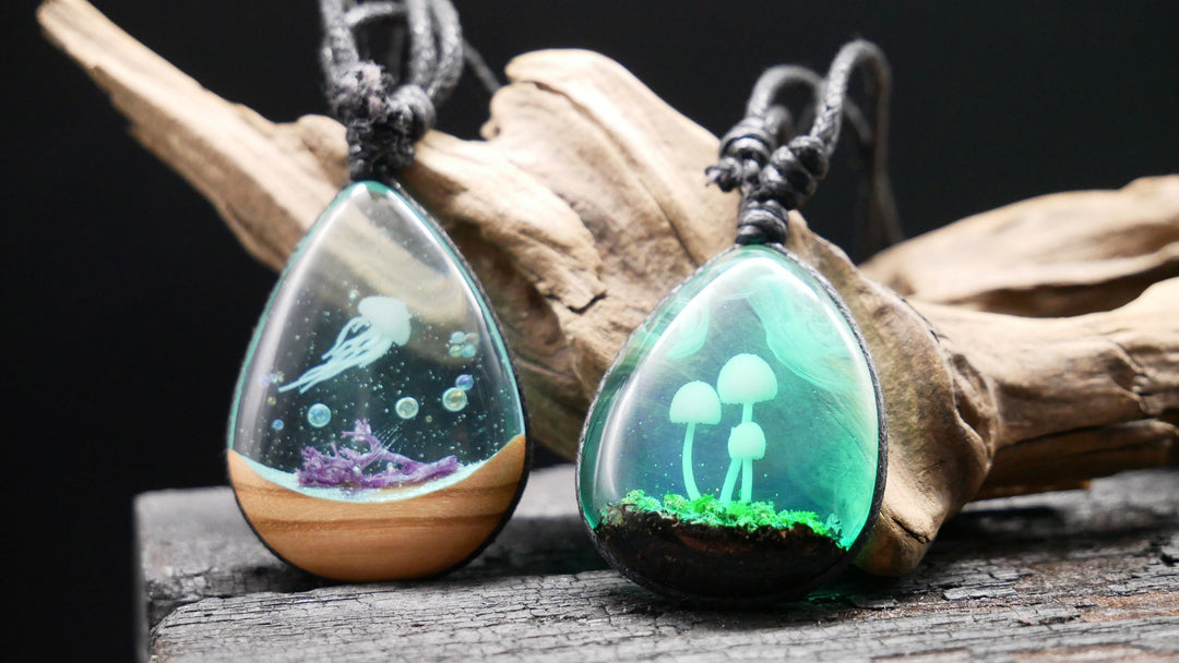 Amulett aus Holz und Epoxidharz - BB-6
