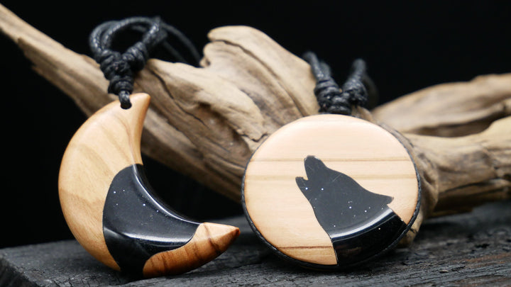Amulett aus Holz und Epoxidharz - BB-6