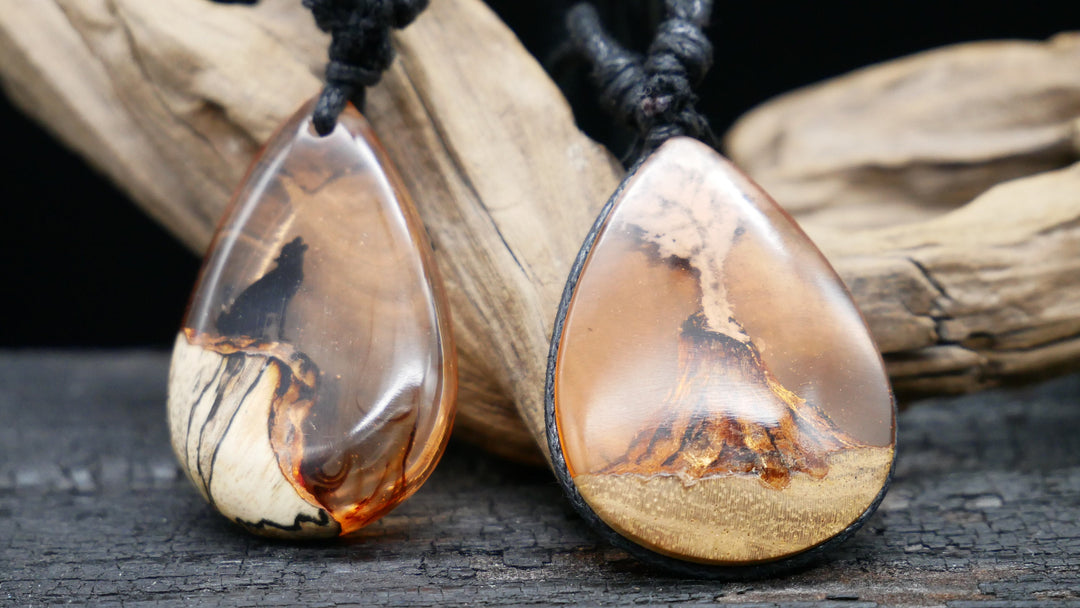 Amulett aus Holz und Epoxidharz - BB-6