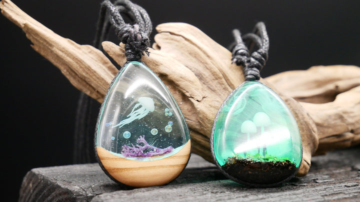 Amulett aus Holz und Epoxidharz - BB-6