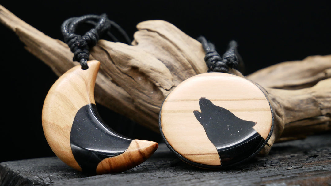 Amulett aus Holz und Epoxidharz - BB-6