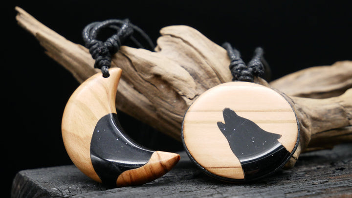 Amulett aus Holz und Epoxidharz - BB-6