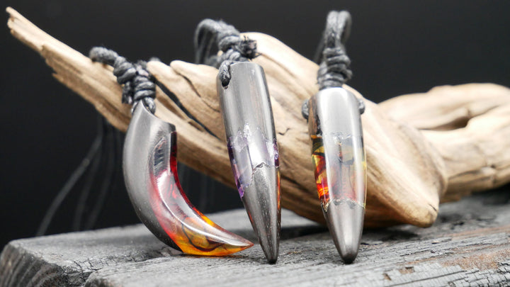 Amulett aus Holz und Epoxidharz - BB-6
