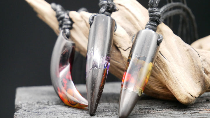 Amulett aus Holz und Epoxidharz - BB-6