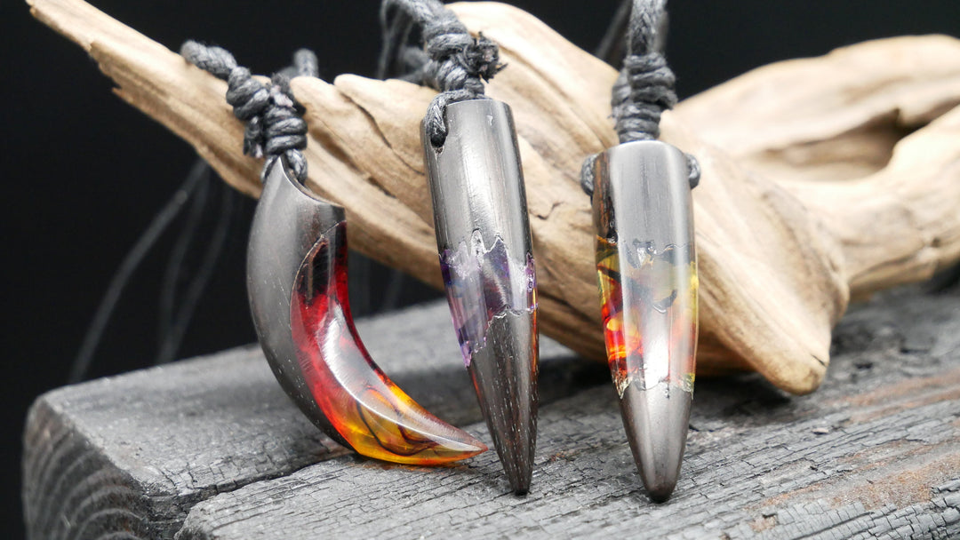 Amulett aus Holz und Epoxidharz - BB-6
