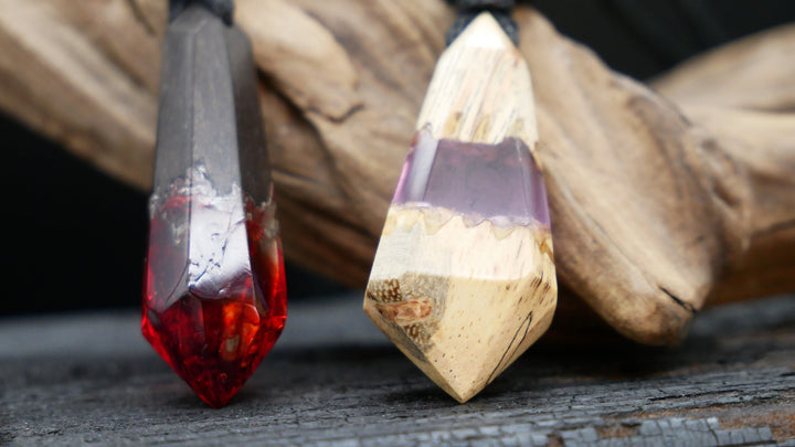 Amulett aus Holz und Epoxidharz - BB-6