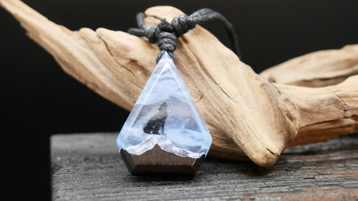Amulett aus Holz und Epoxidharz - BB-6