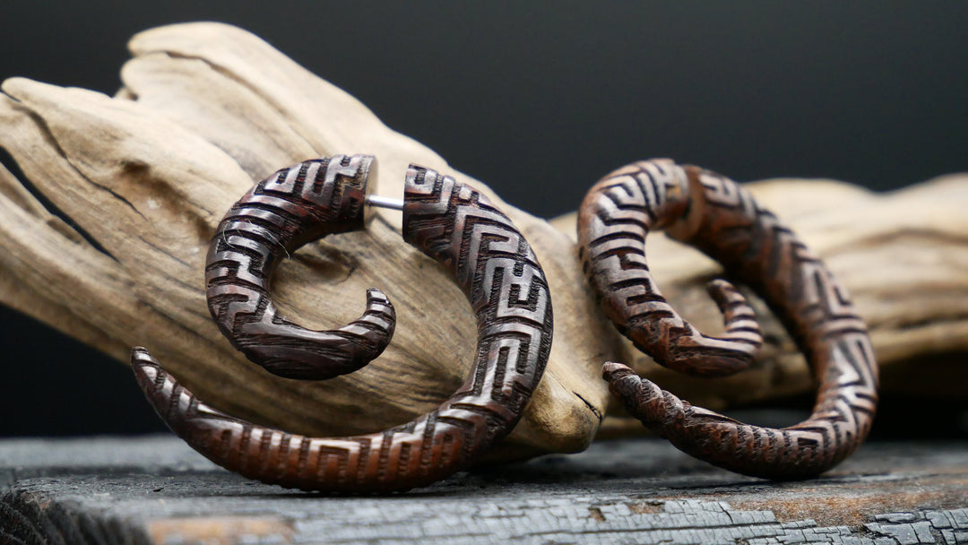 Ohrringe / Fake Schnecke aus Holz - II-2