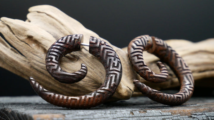 Ohrringe / Fake Schnecke aus Holz - II-2
