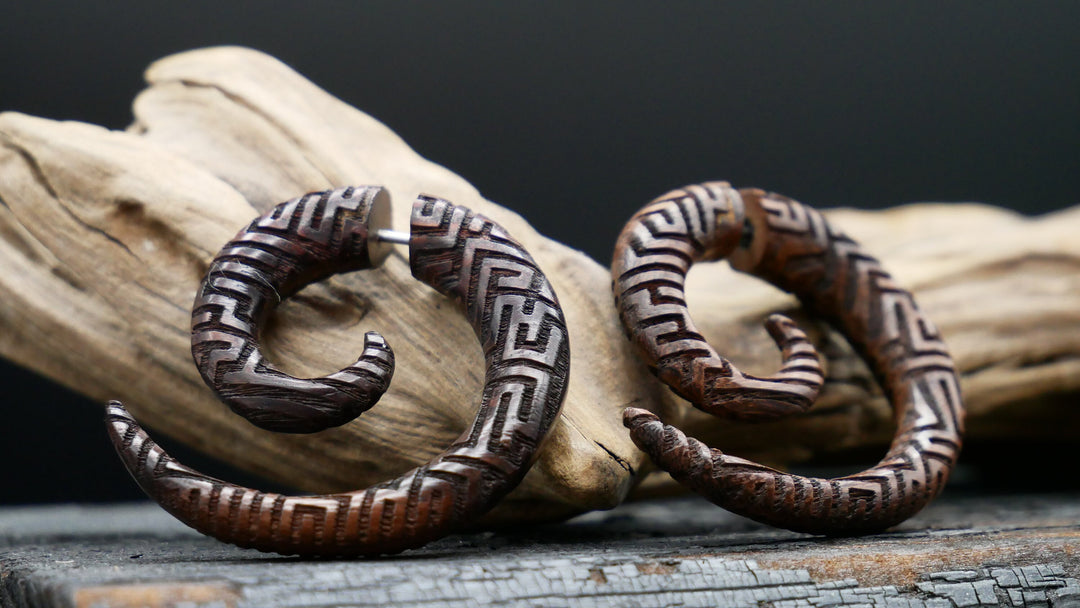 Ohrringe / Fake Schnecke aus Holz - II-2