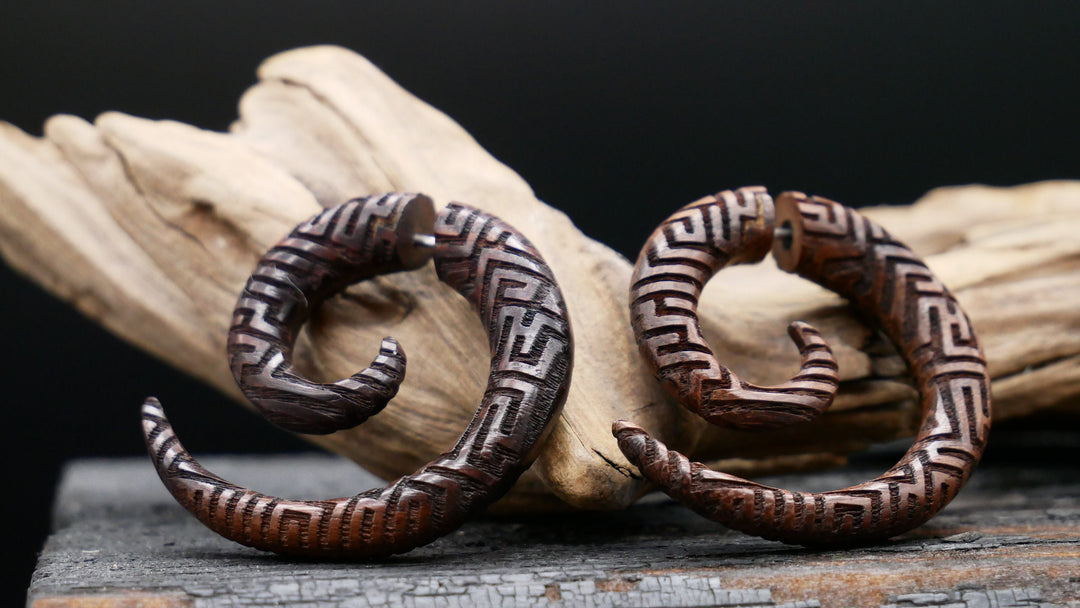 Ohrringe / Fake Schnecke aus Holz - II-2