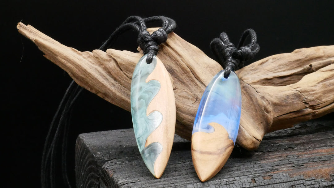 Amulett aus Holz und Epoxidharz - BB-6