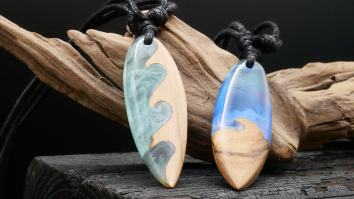 Amulett aus Holz und Epoxidharz - BB-6