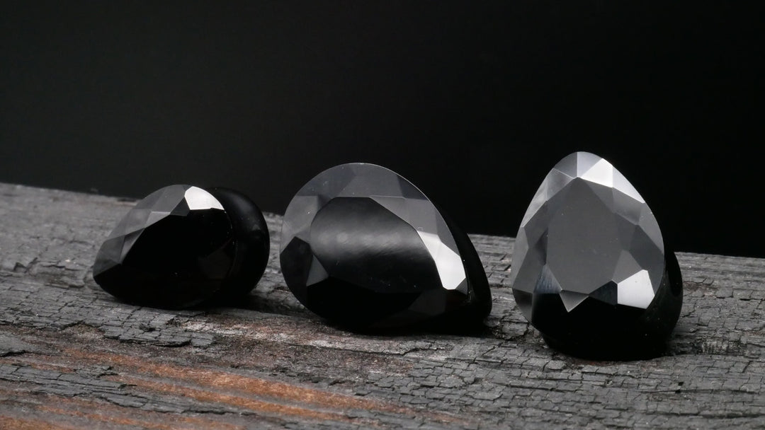 1x Plug Black Onyx mit Facettenschliff - J3