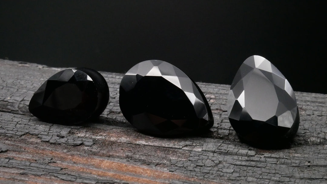 1x Plug Black Onyx mit Facettenschliff - J3