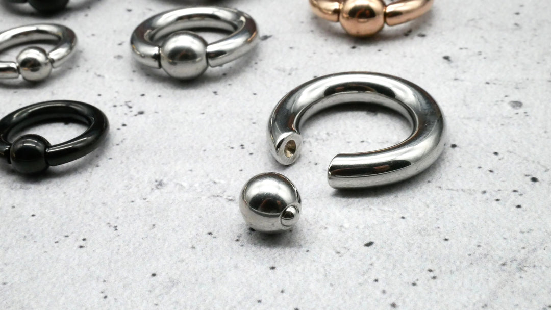 Piercing Ball Closed RIng - O2