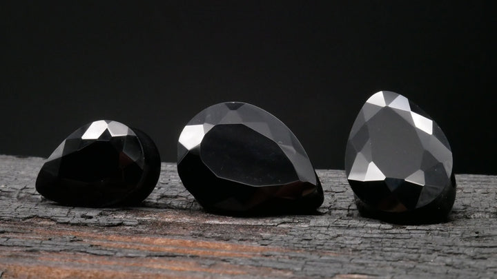 1x Plug Black Onyx mit Facettenschliff - J3