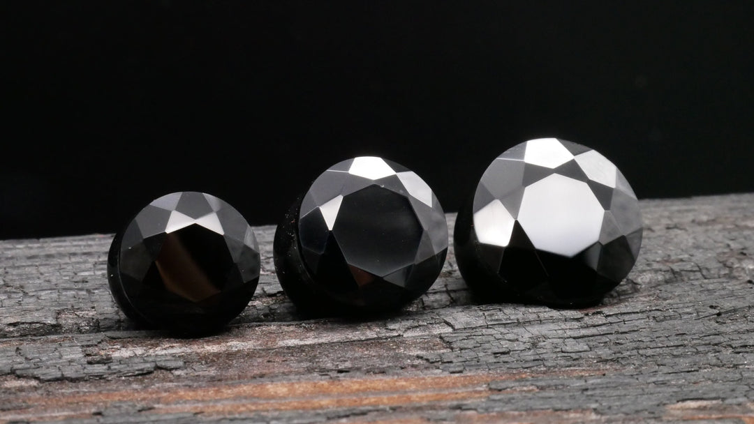 1x Plug Black Onyx mit Facettenschliff - J3