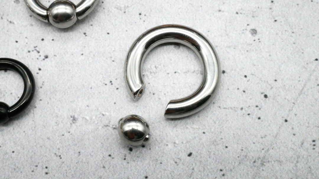Piercing Ball Closed RIng - O2