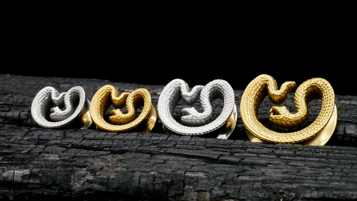 1x Plug/Tunnel Cobra Silber Gold 8-30mm - K2
