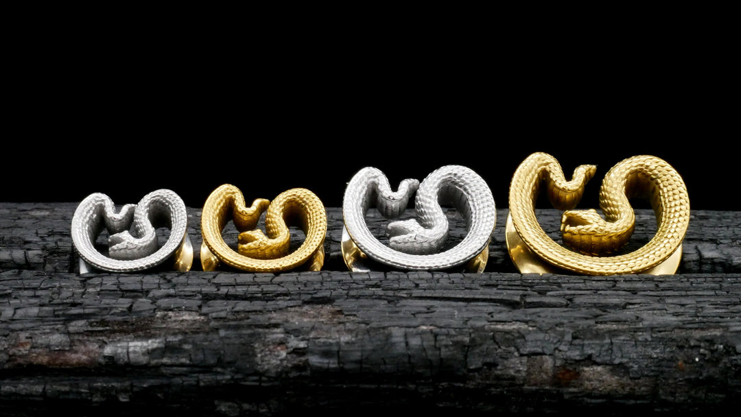 1x Plug/Tunnel Cobra Silber Gold 8-30mm - K2