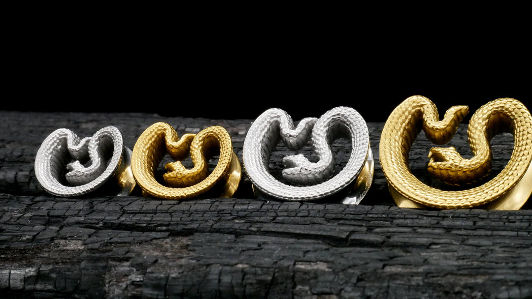 1x Plug/Tunnel Cobra Silber Gold 8-30mm - K2
