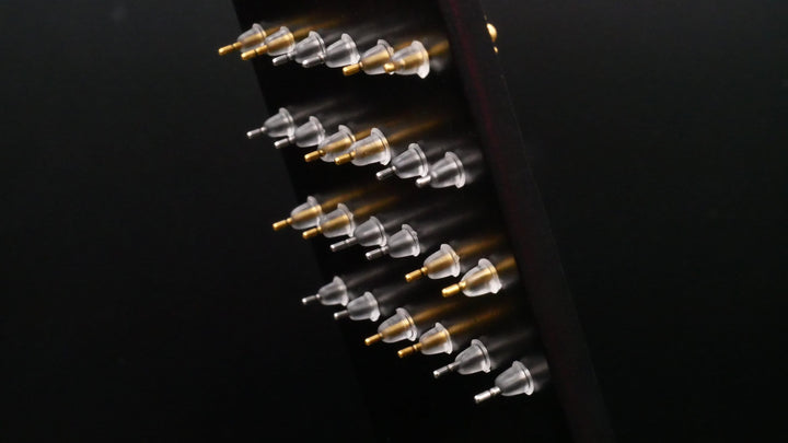 Paar Ohrstecker mit Schmuckstein - 1L/02