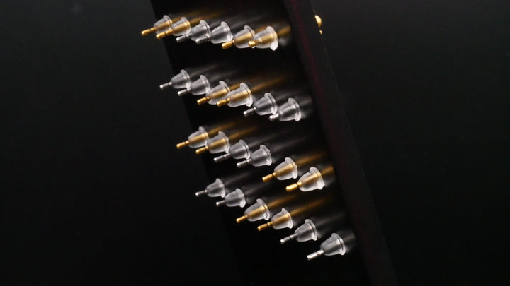 Paar Ohrstecker mit Schmuckstein - 1L/05