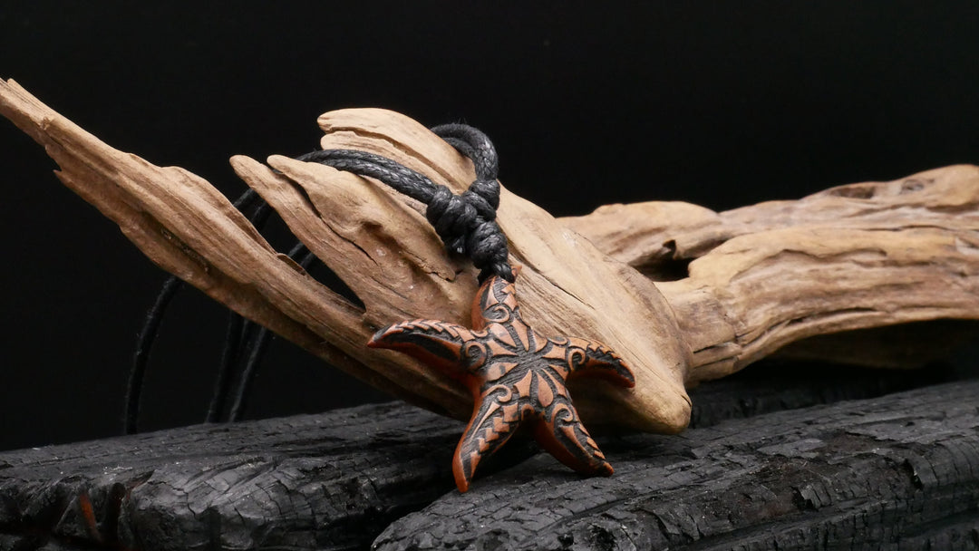 Amulett aus Holz - FF-7