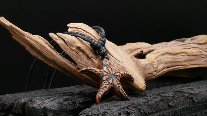 Amulett aus Holz - FF-7