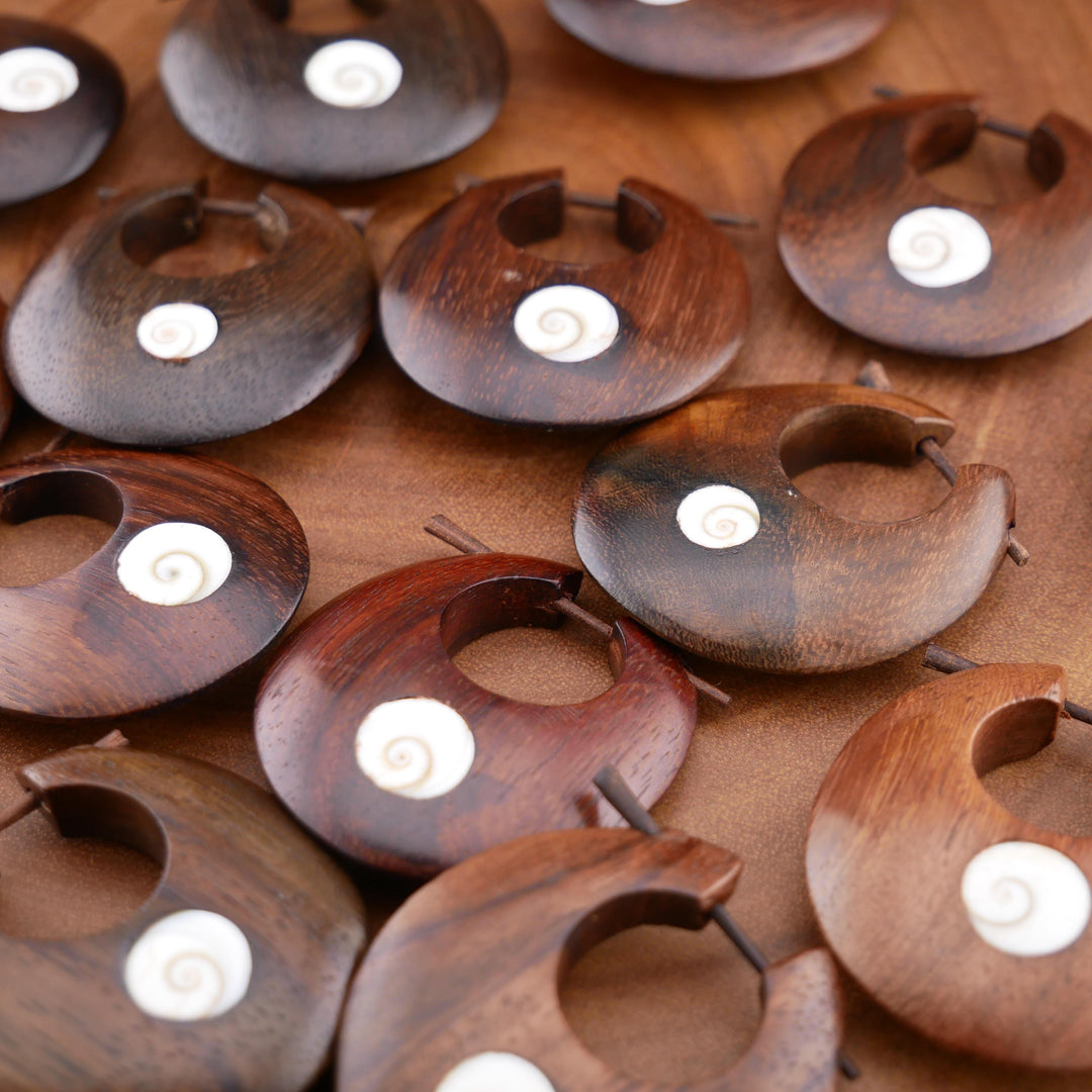 Paar Ohrringe aus Holz und Shivas Auge B-WARE - JJ-6