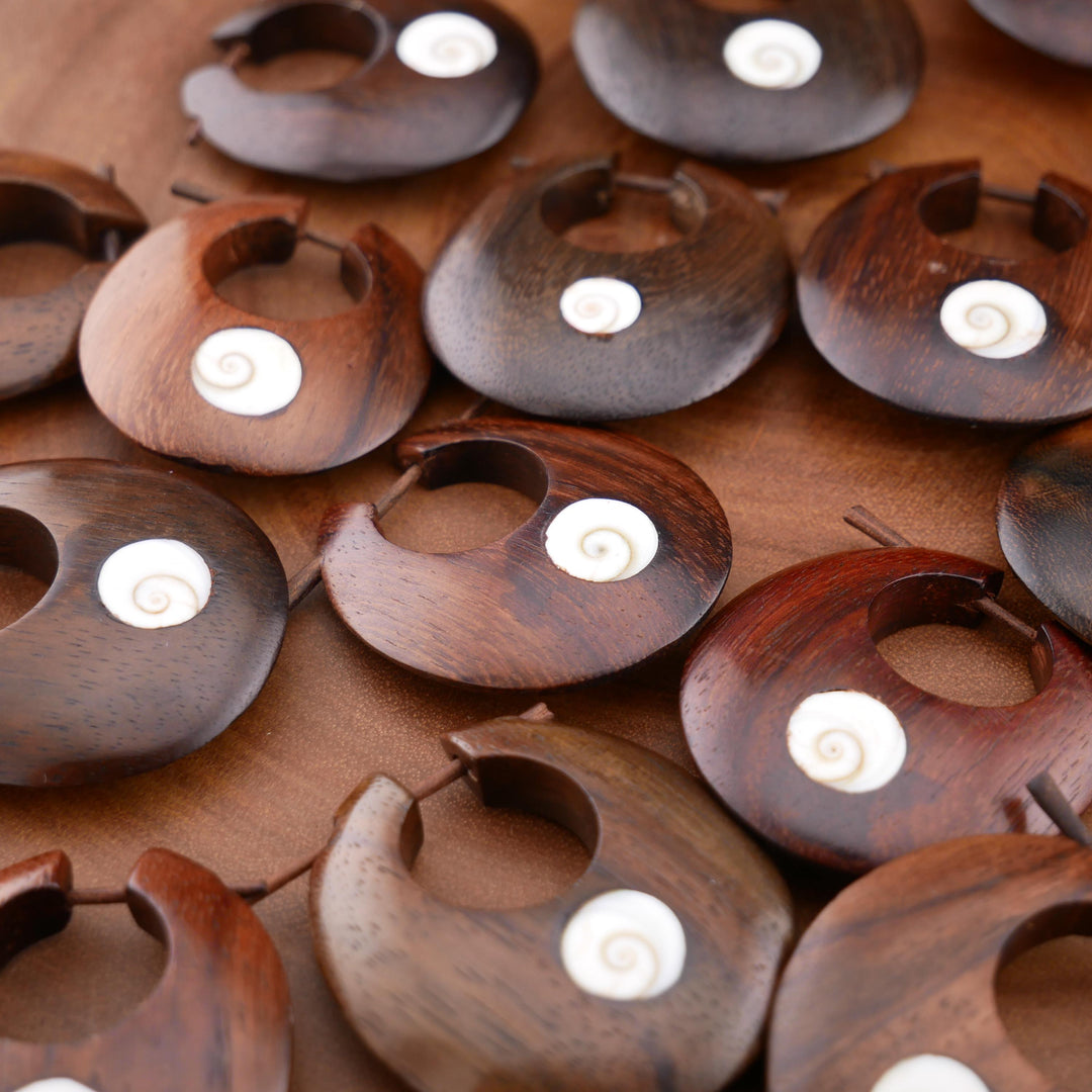 Paar Ohrringe aus Holz und Shivas Auge B-WARE - JJ-6