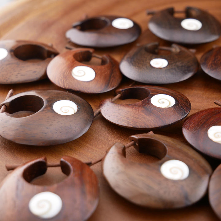 Paar Ohrringe aus Holz und Shivas Auge B-WARE - JJ-6