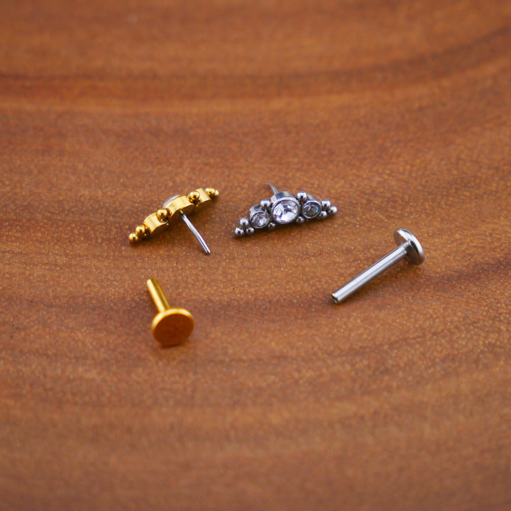 Push-Fit Piercing Labret aus Chirurgenstahl und Schmuckstein - 1Q/01