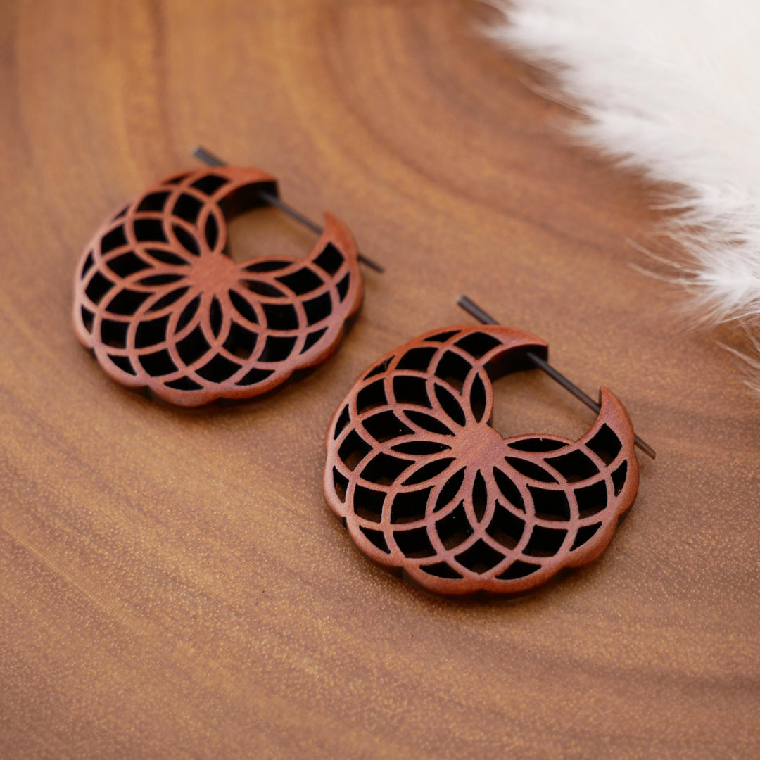 Paar Ohrringe aus Sawo Wood - O3