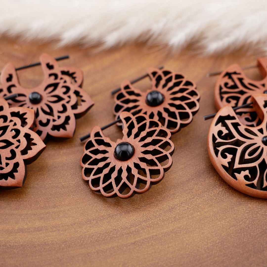 Paar Ohrringe aus Sawo Wood - O3