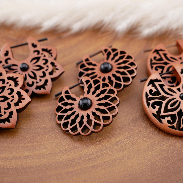 Paar Ohrringe aus Sawo Wood - O3