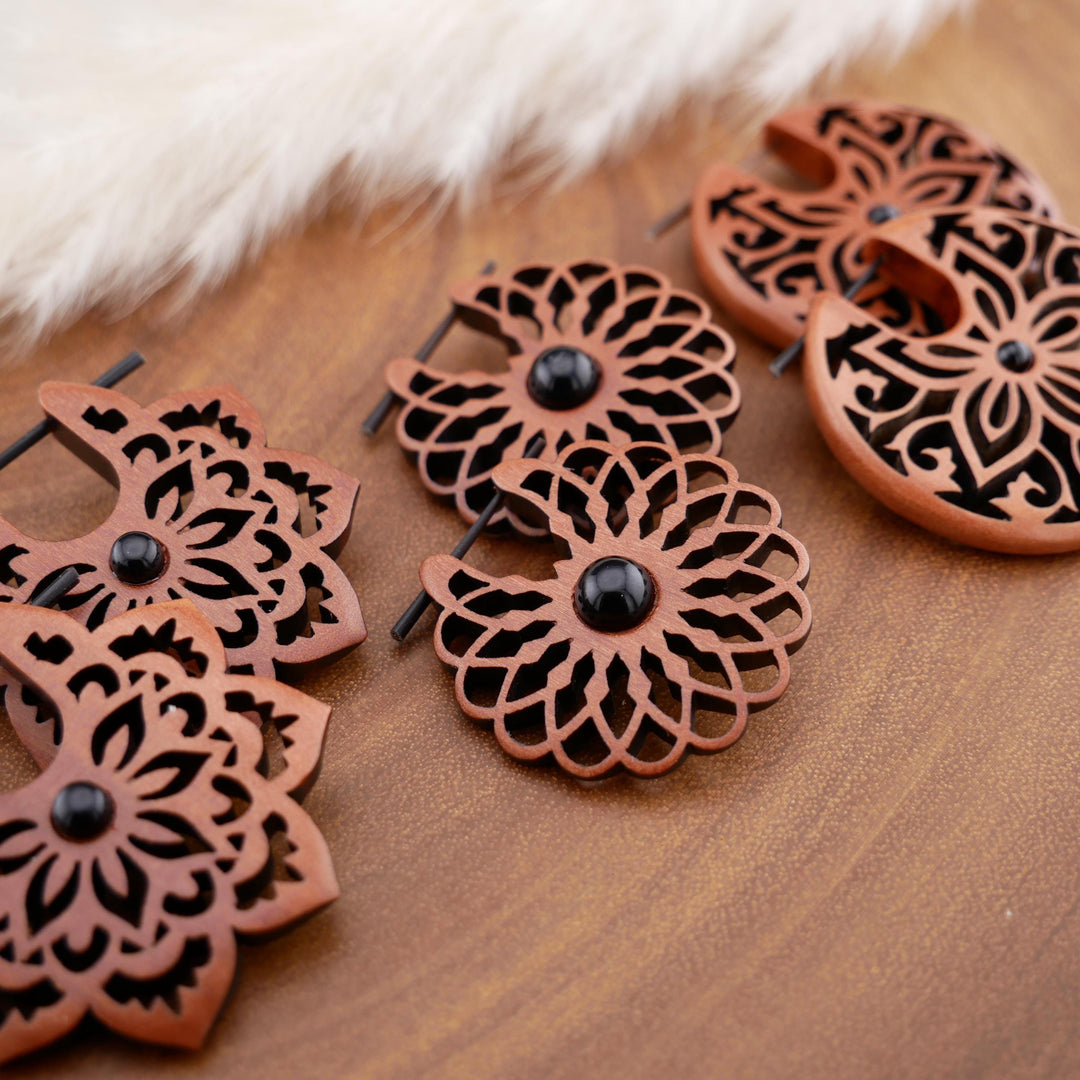 Paar Ohrringe aus Sawo Wood - O3